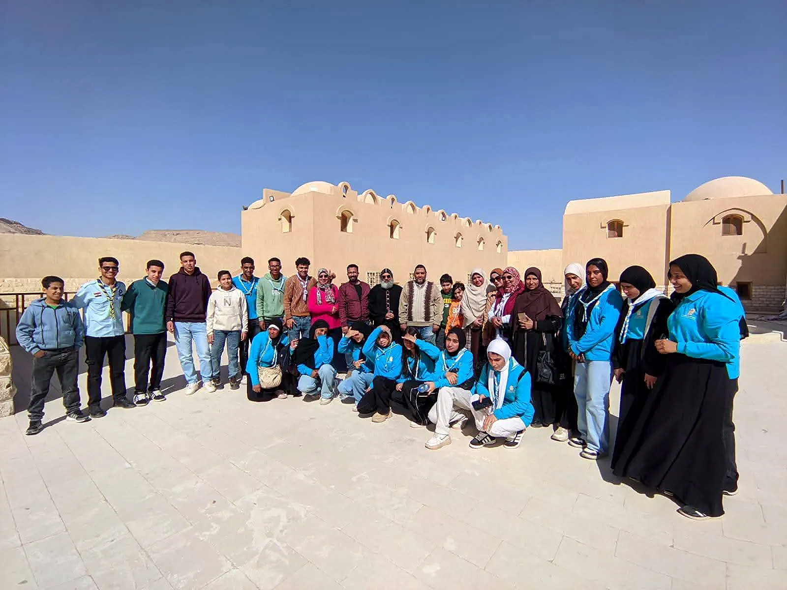 محافظ أسيوط: جوالة المحافظة في رحلة تعريفية لآثار الهمامية ودير الأنبا هيرمينا بالبداري لتنشيط السياحة الداخلية